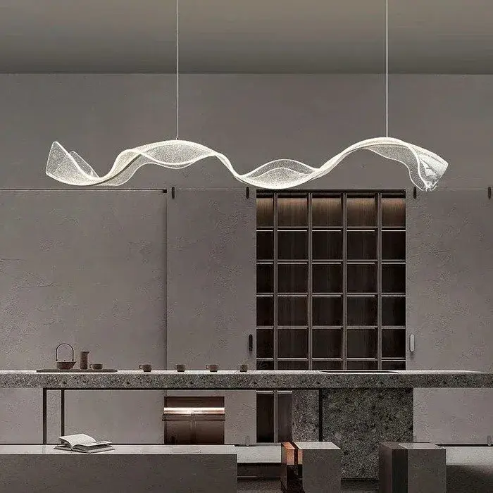 Wavy-Bling-Chandelier-Light-Indoor-Chandelier-Light.webp